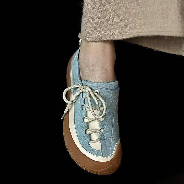 Round-toe lace-up training shoes for women - new style, thick sole, versatile and suitable for both casual and sporty wear.